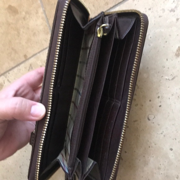 Coach oversized wallet - Picture 4 of 4